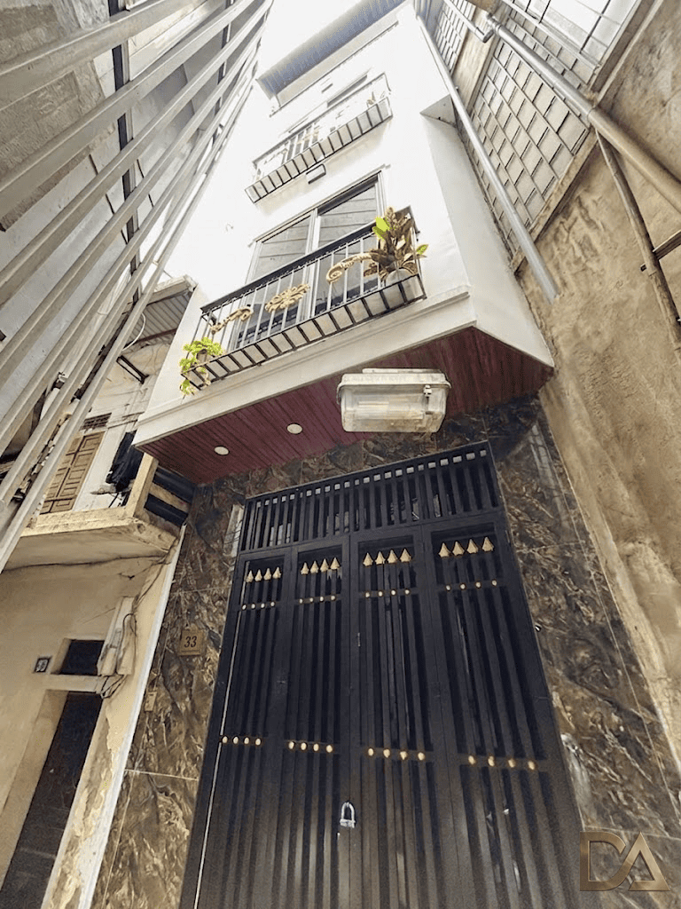 NGÕ RỘNG DỄ ĐI, NHÀ ĐẸP ĐẦY ĐỦ CÔNG NĂNG, VÀI BƯỚC RA TÔN ĐỨC THẮNG - 5-7 PHÚT LÀ ĐI LÊN TỚI HỒ GƯƠM